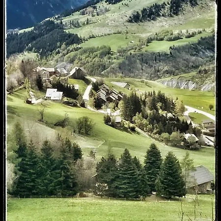 Apartment Vue Splendide Montagnes Centre Village Pieds Des Pistes Et Remontees Mecaniques La Chal